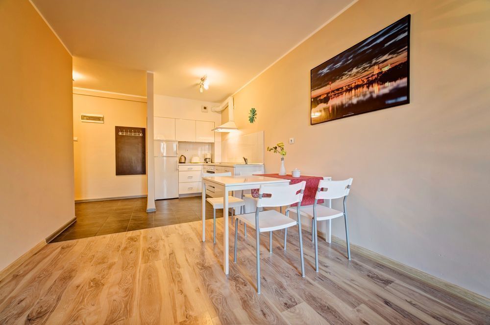 E-Apartamenty Koscielna 30 Poznan Exterior photo